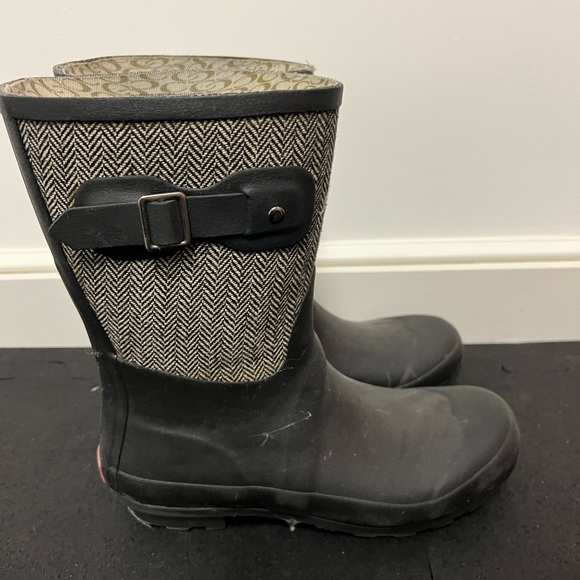 Women’s Rubber Rain/ Snow boots, size 9 - Picture 2 of 4